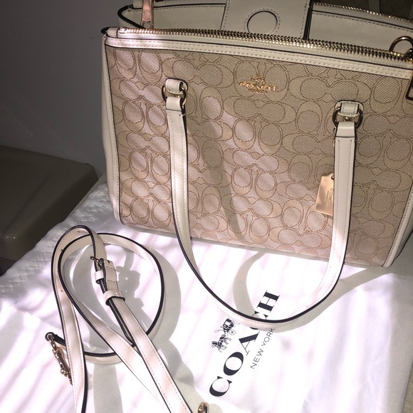 Coach monogram handbag/tote - Picture 4 of 6